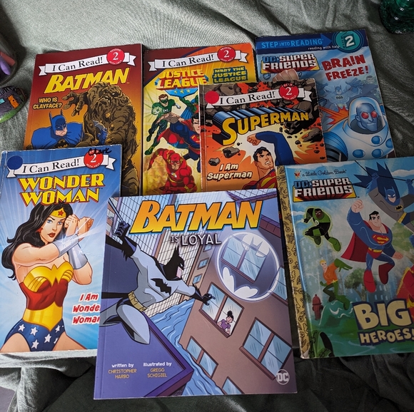 DC Comics Early Reader Kids Book Set 7pc Batman Wonder Woman Superman Justice - Picture 10 of 12